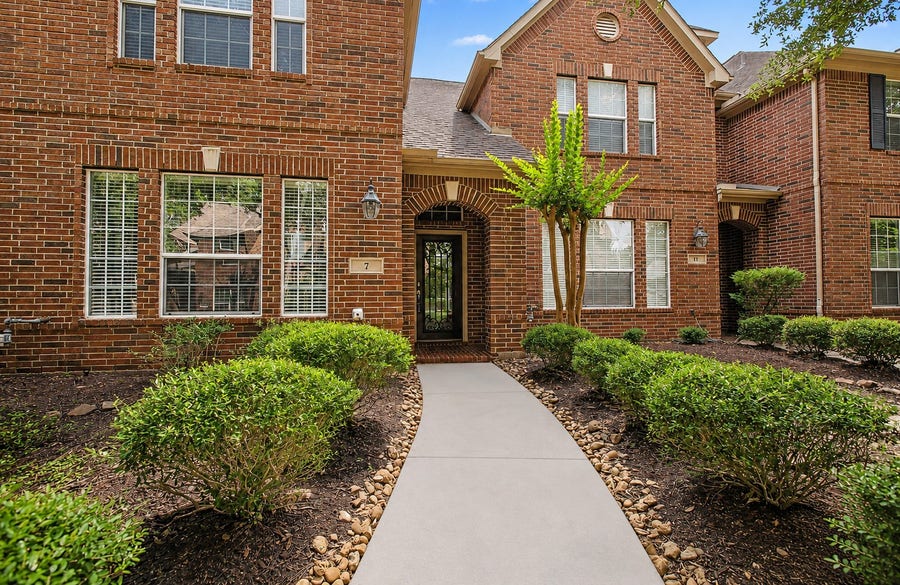 Property photo for 7 UMBRIA LANE, The Woodlands, TX