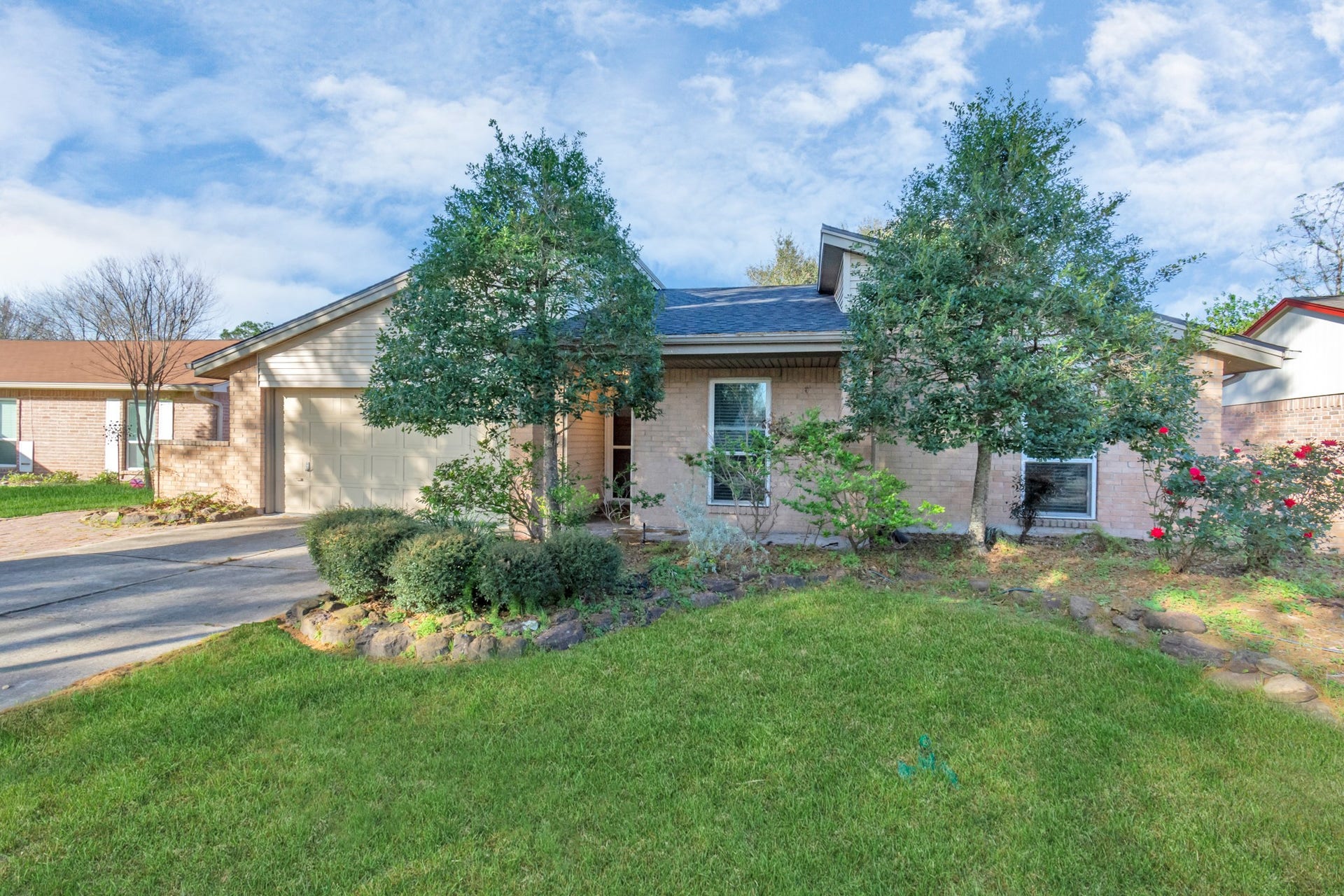 16814 Cobble Ridge Drive, Sugar Land, TX 77498 16814 Cobble Ridge Drive, Sugar Land, TX 77498