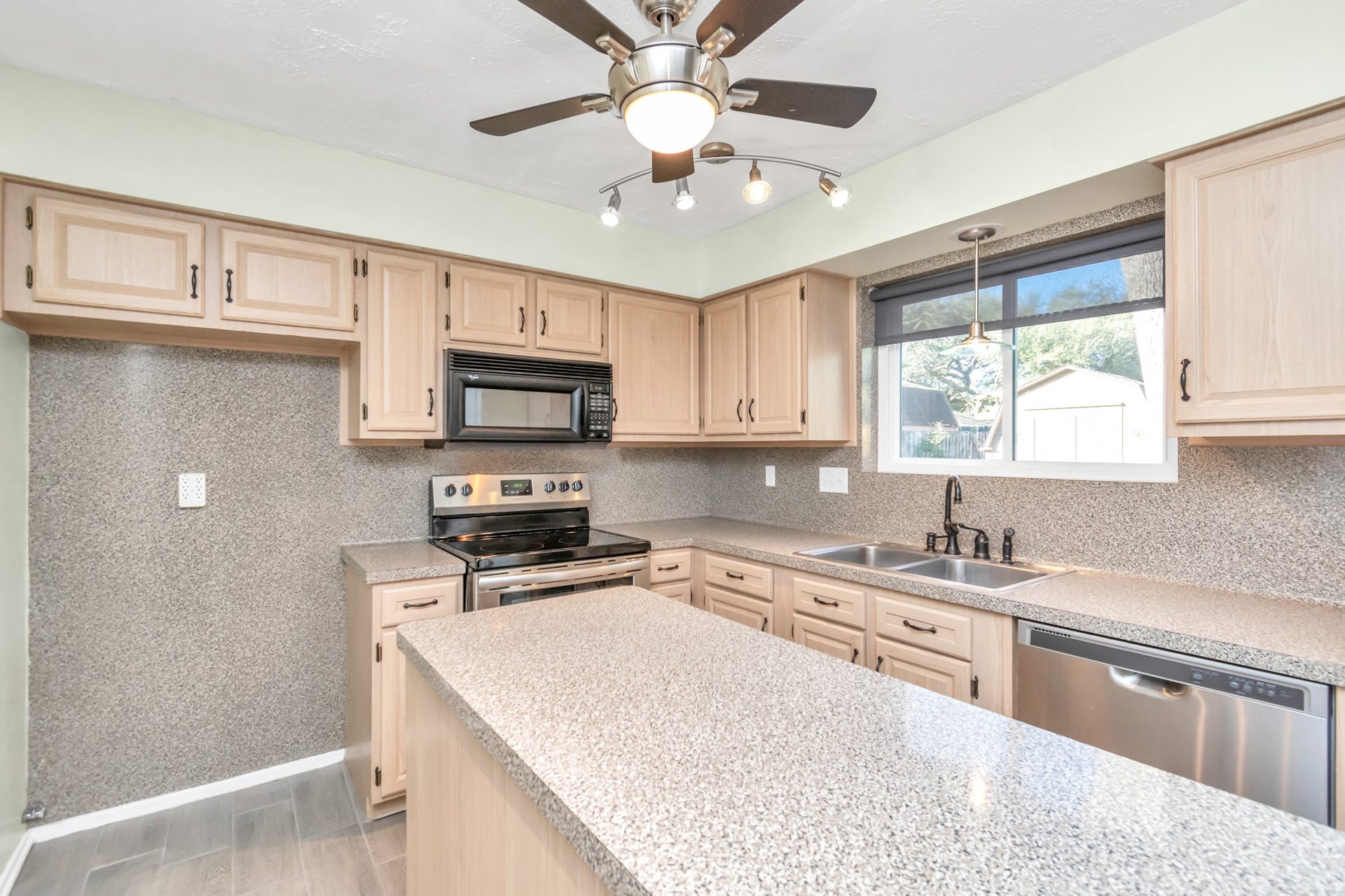 16814 Cobble Ridge Drive, Sugar Land, TX 77498 16814 Cobble Ridge Drive, Sugar Land, TX 77498