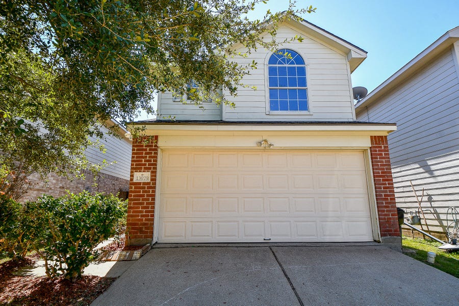 Property photo for 13979 Maximos Dr, Houston, TX