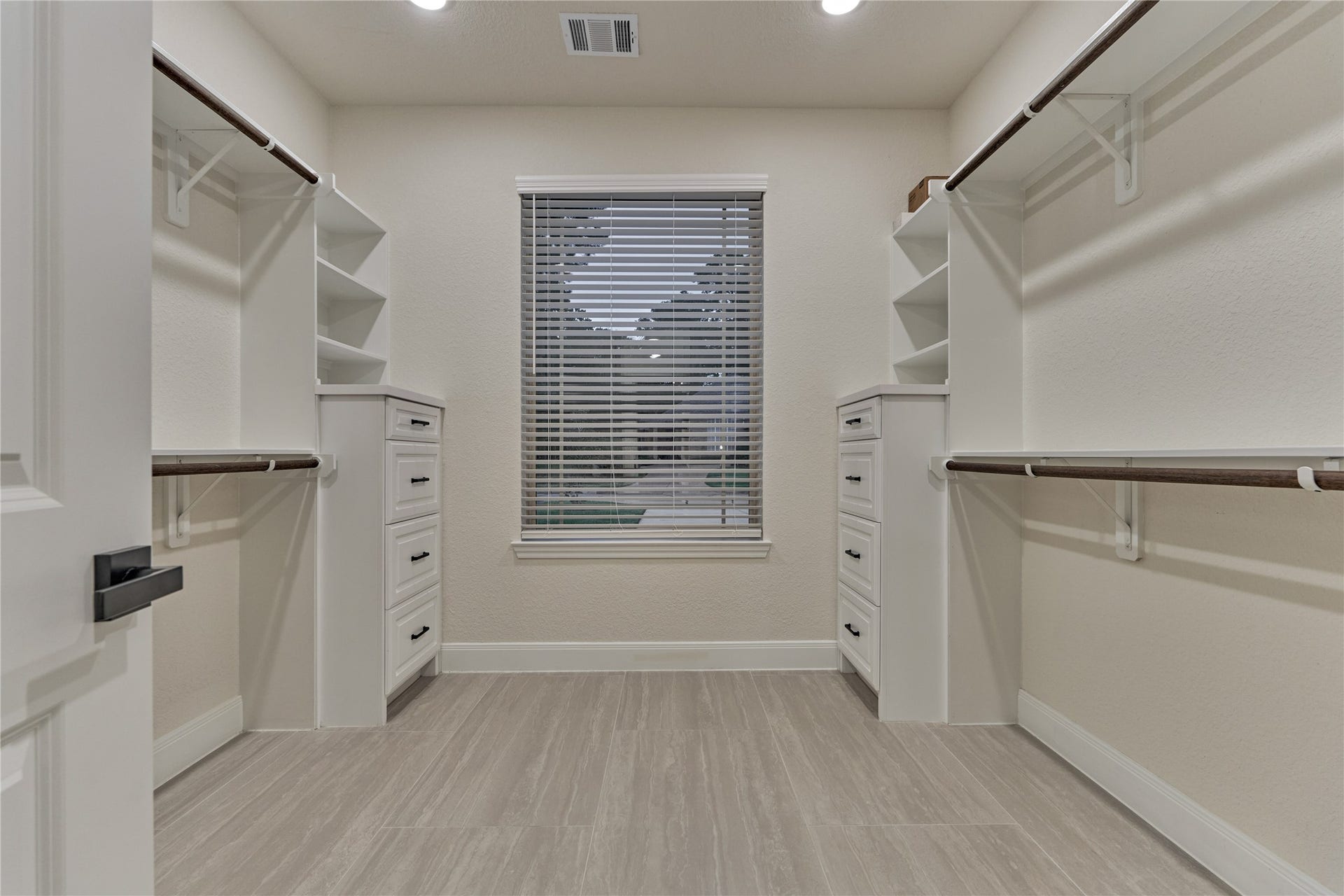 154 Wyndemere Drive, Montgomery, TX 77356 154 Wyndemere Drive, Montgomery, TX 77356