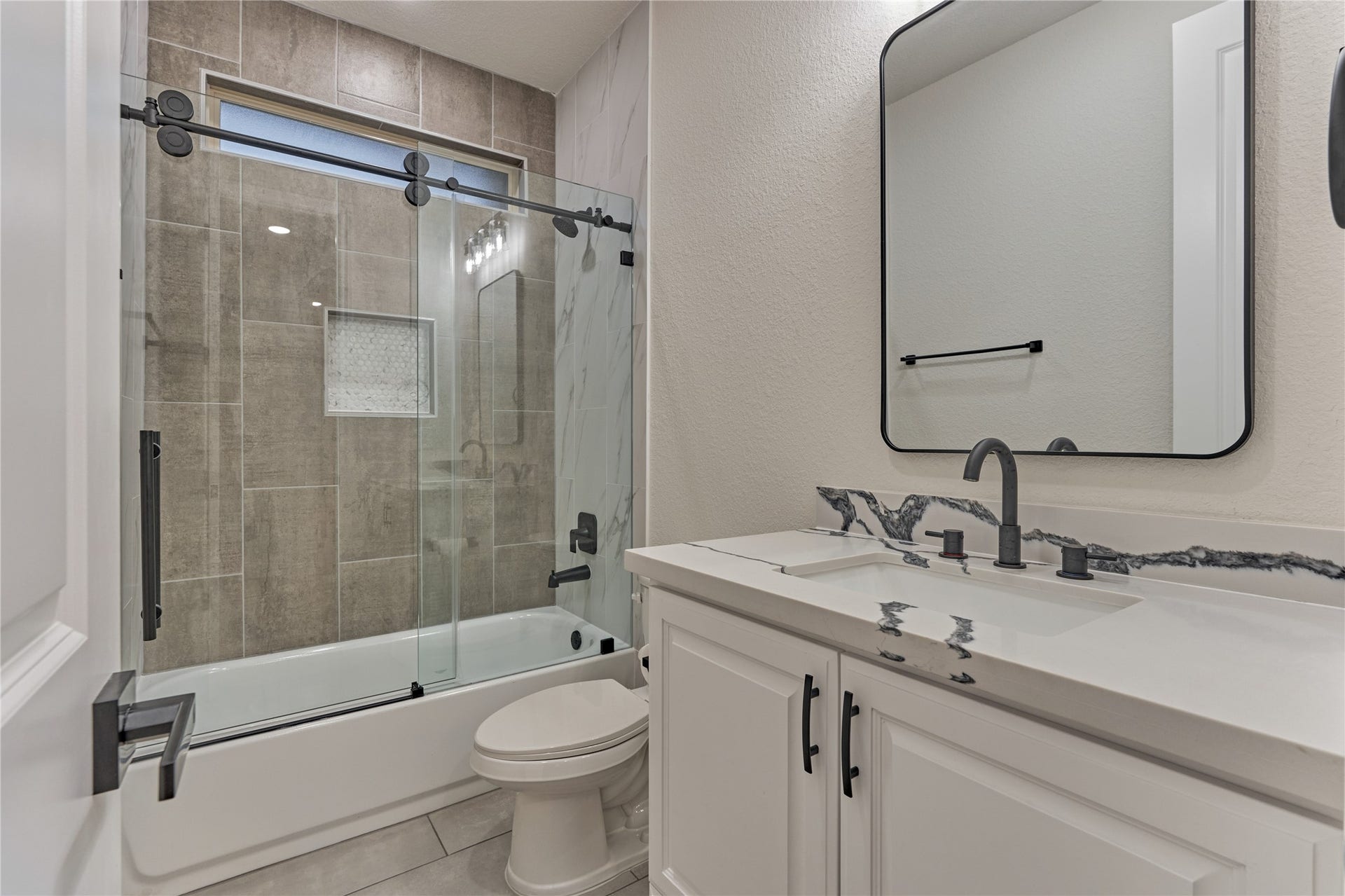 154 Wyndemere Drive, Montgomery, TX 77356 154 Wyndemere Drive, Montgomery, TX 77356