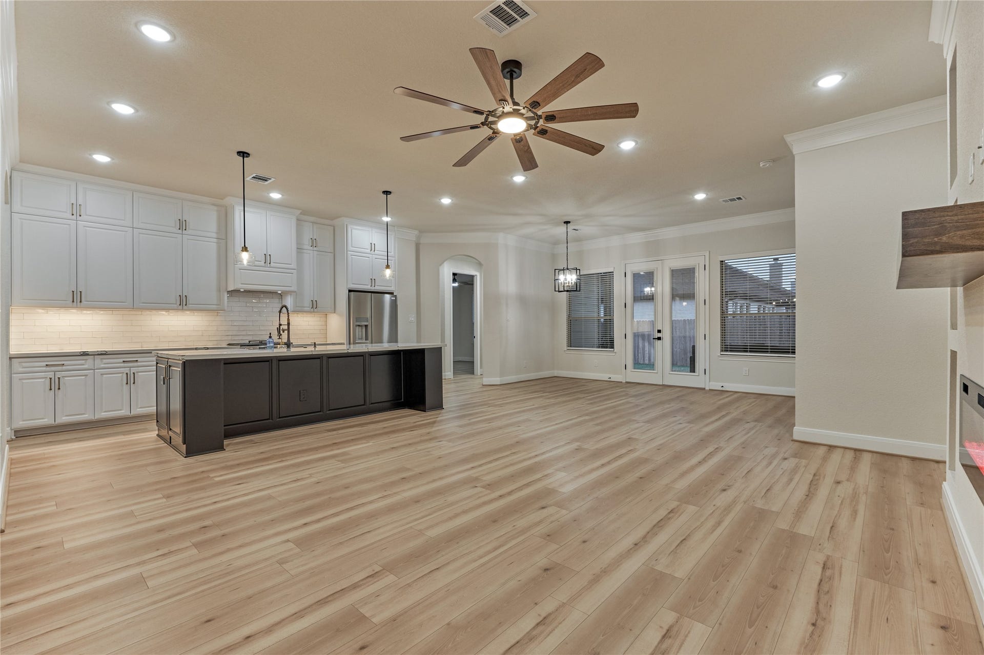 154 Wyndemere Drive, Montgomery, TX 77356 154 Wyndemere Drive, Montgomery, TX 77356