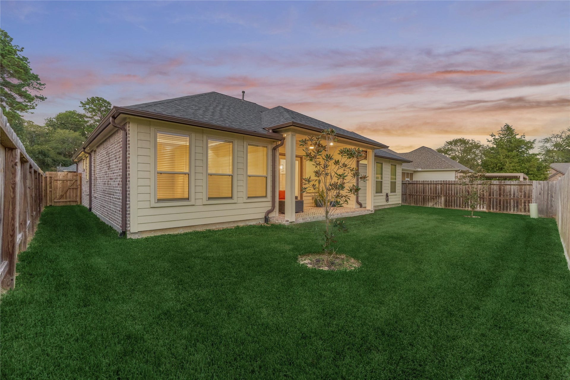 154 Wyndemere Drive, Montgomery, TX 77356 154 Wyndemere Drive, Montgomery, TX 77356