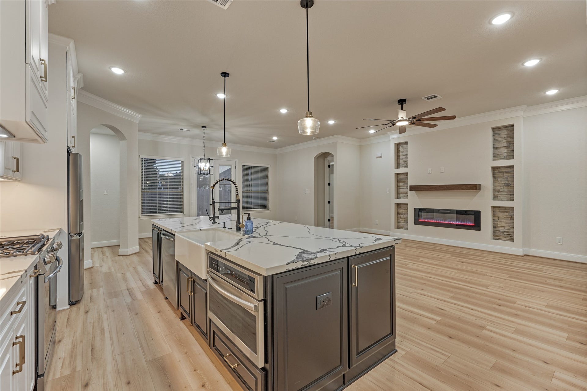 154 Wyndemere Drive, Montgomery, TX 77356 154 Wyndemere Drive, Montgomery, TX 77356