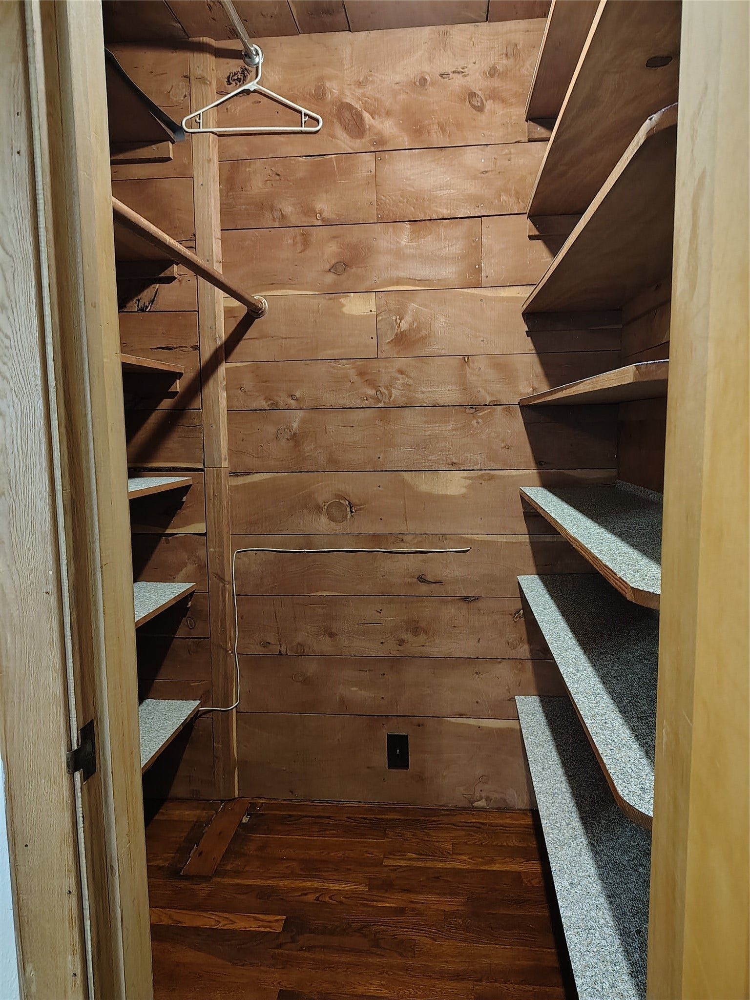 2810 N Houston Drive, La Marque, TX 77568 Cedar closet