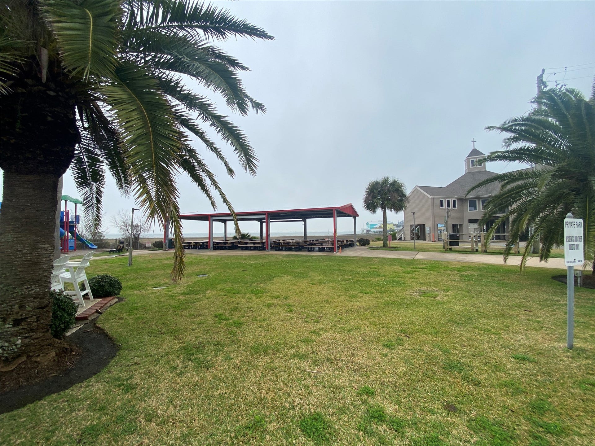Lot 22 Tiki Drive, Tiki Island, TX 77554 Dog area.