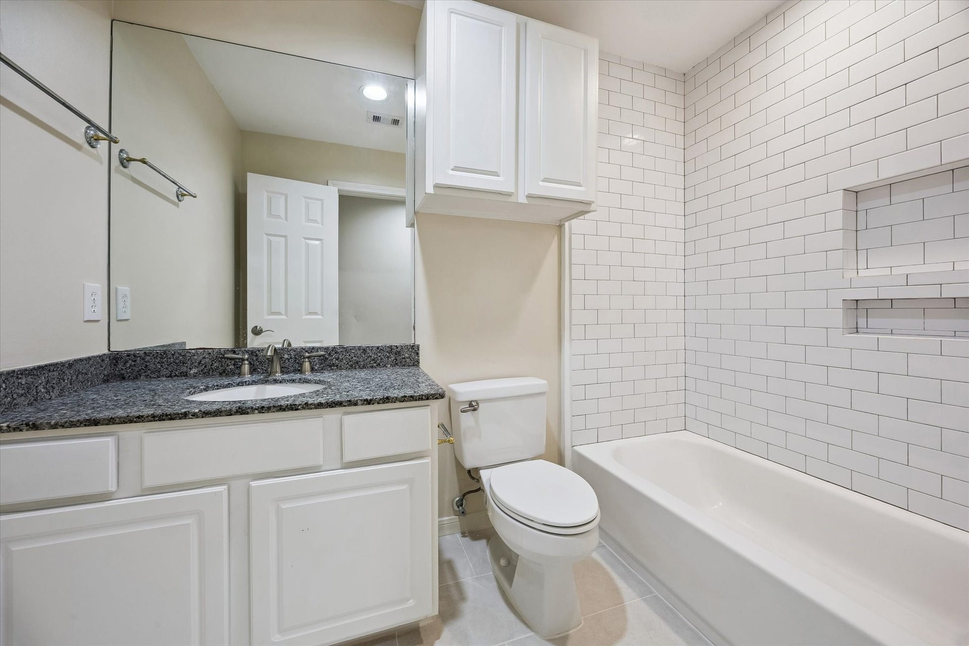 6012 Kirby Drive, West University Place, TX 77005 6012 Kirby Drive, West University Place, TX 77005