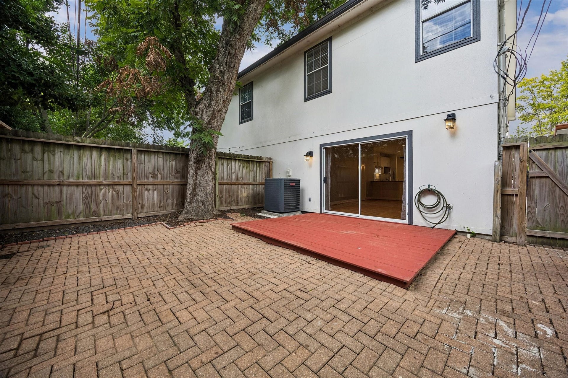 6012 Kirby Drive, West University Place, TX 77005 6012 Kirby Drive, West University Place, TX 77005