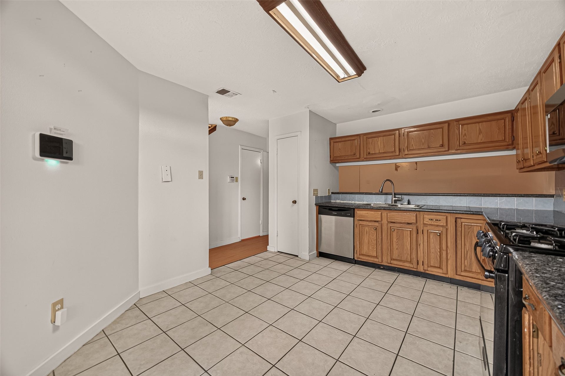 810 Derby Lane, Missouri City, TX 77489 810 Derby Lane, Missouri City, TX 77489