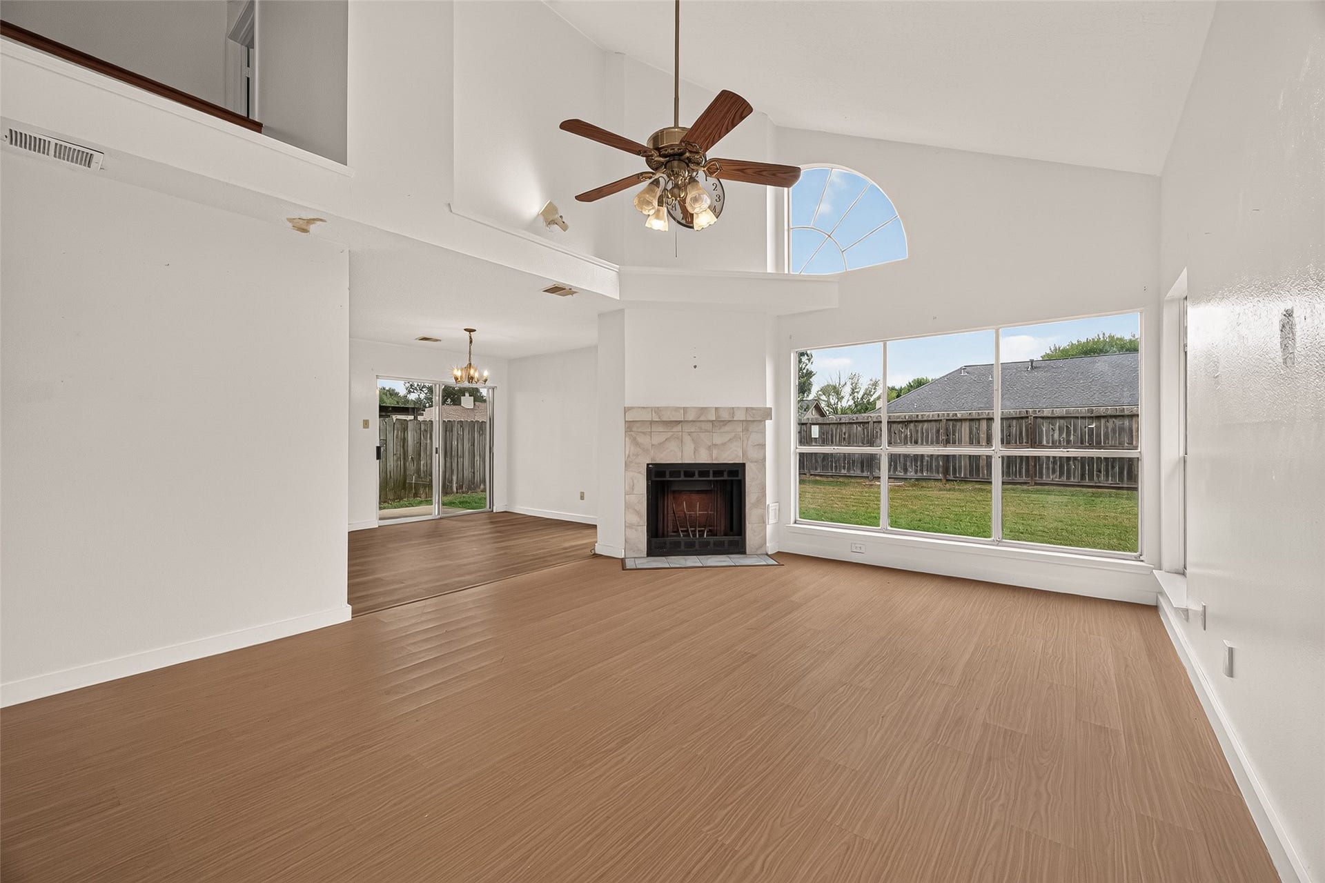 810 Derby Lane, Missouri City, TX 77489 810 Derby Lane, Missouri City, TX 77489
