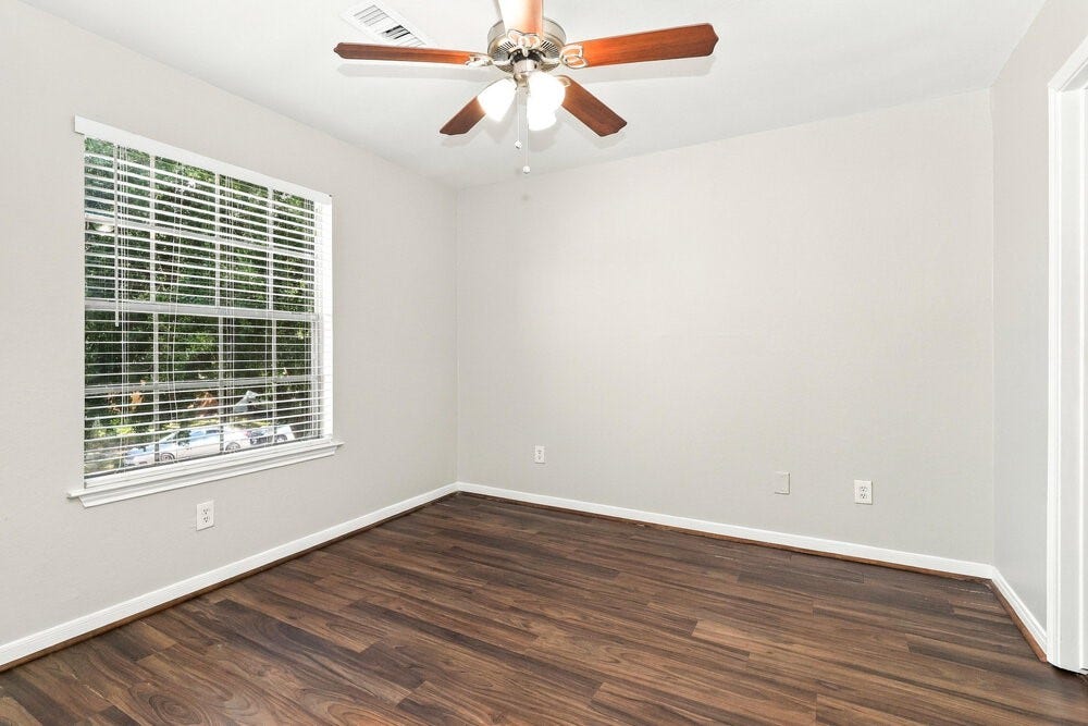 15609 Aiken Lane, Houston, TX 77032 15609 Aiken Lane, Houston, TX 77032