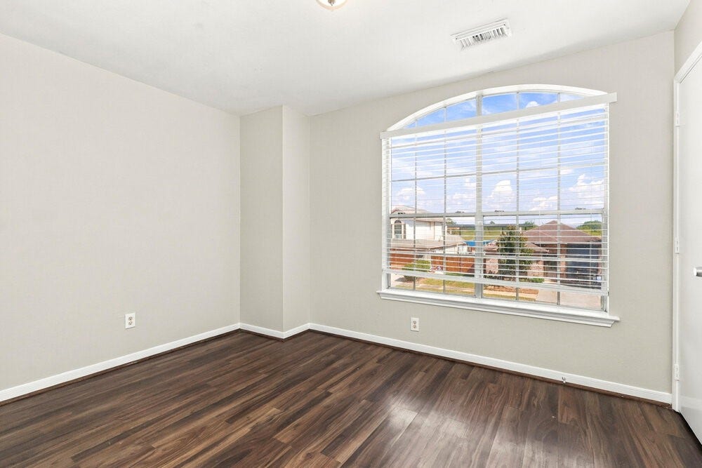 15609 Aiken Lane, Houston, TX 77032 15609 Aiken Lane, Houston, TX 77032