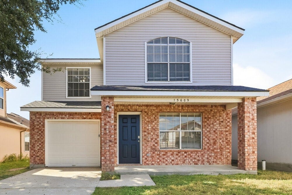 15609 Aiken Lane, Houston, TX 77032 15609 Aiken Lane, Houston, TX 77032