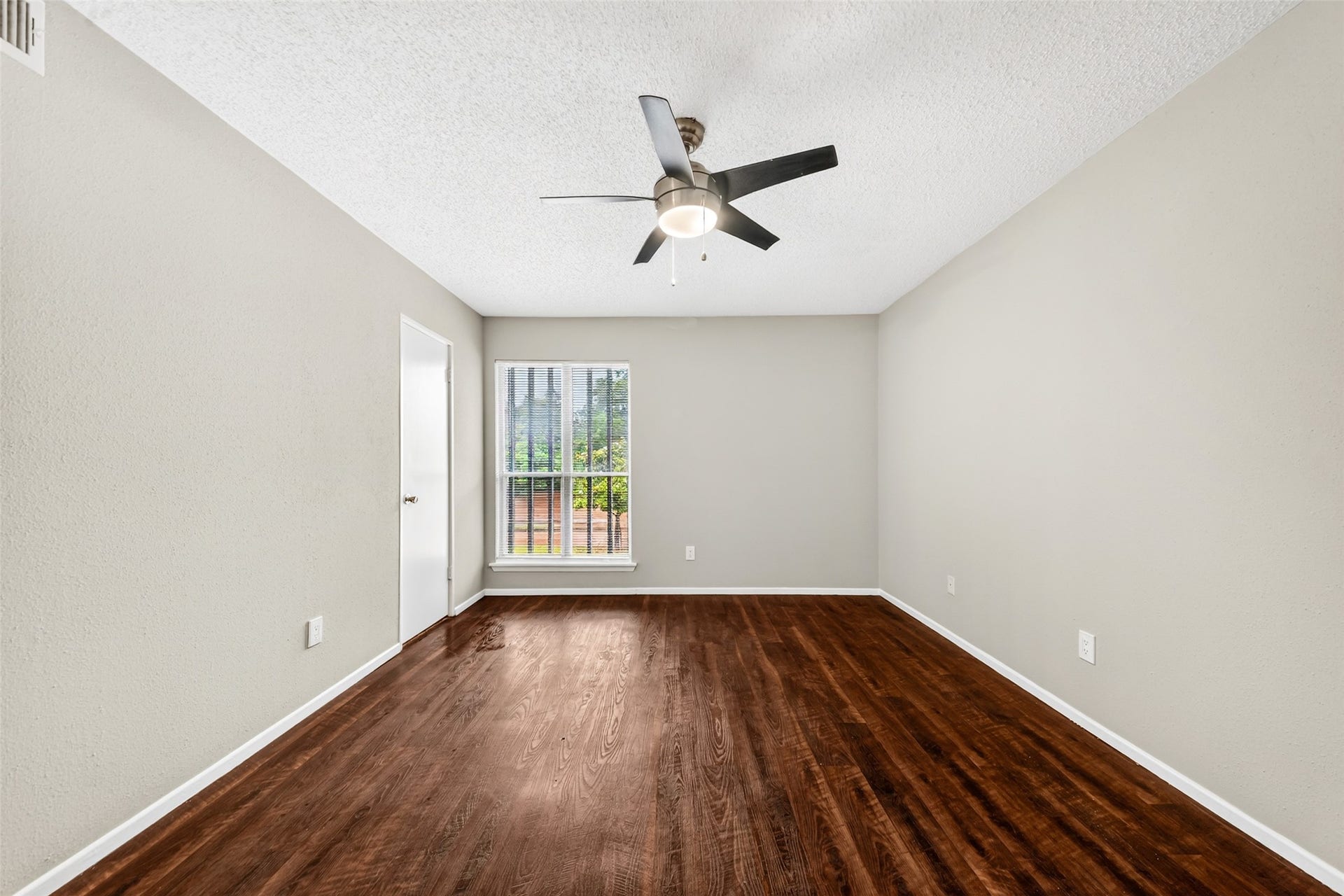 7714 Renwick Drive, #23, Houston, TX 77081
