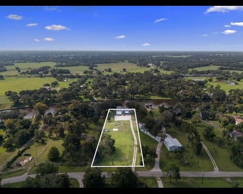 5823 County Road 961, Brazoria, TX 77422 5823 County Road 961, Brazoria, TX 77422