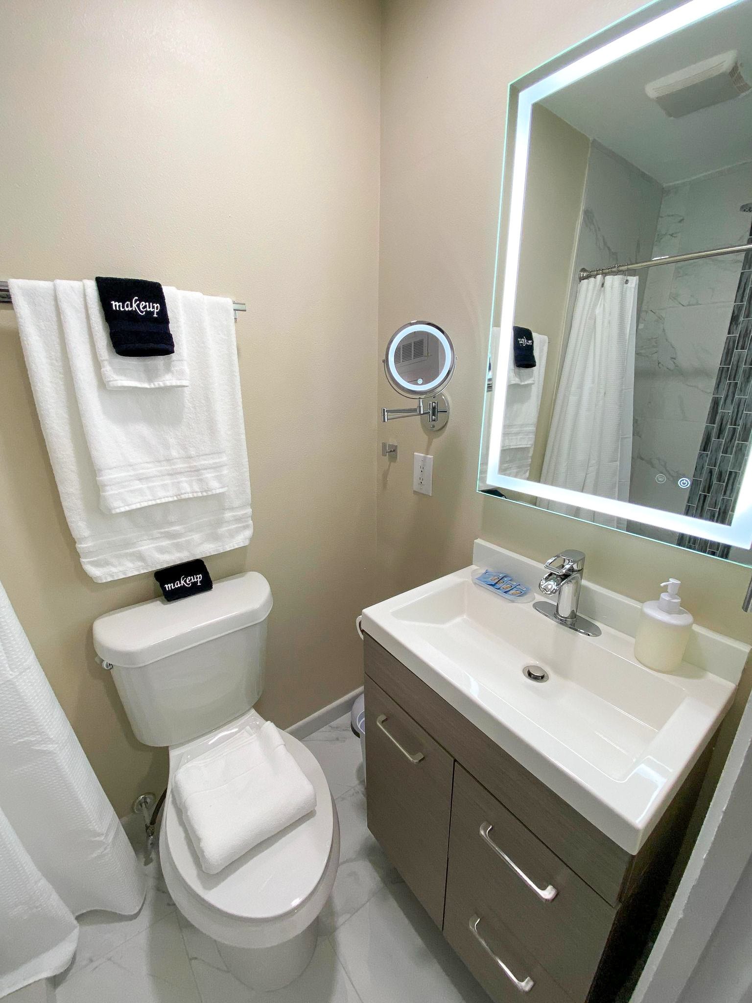 3007 Larknolls Ln, Houston, TX 77092 3007 Larknolls Ln, Houston, TX 77092