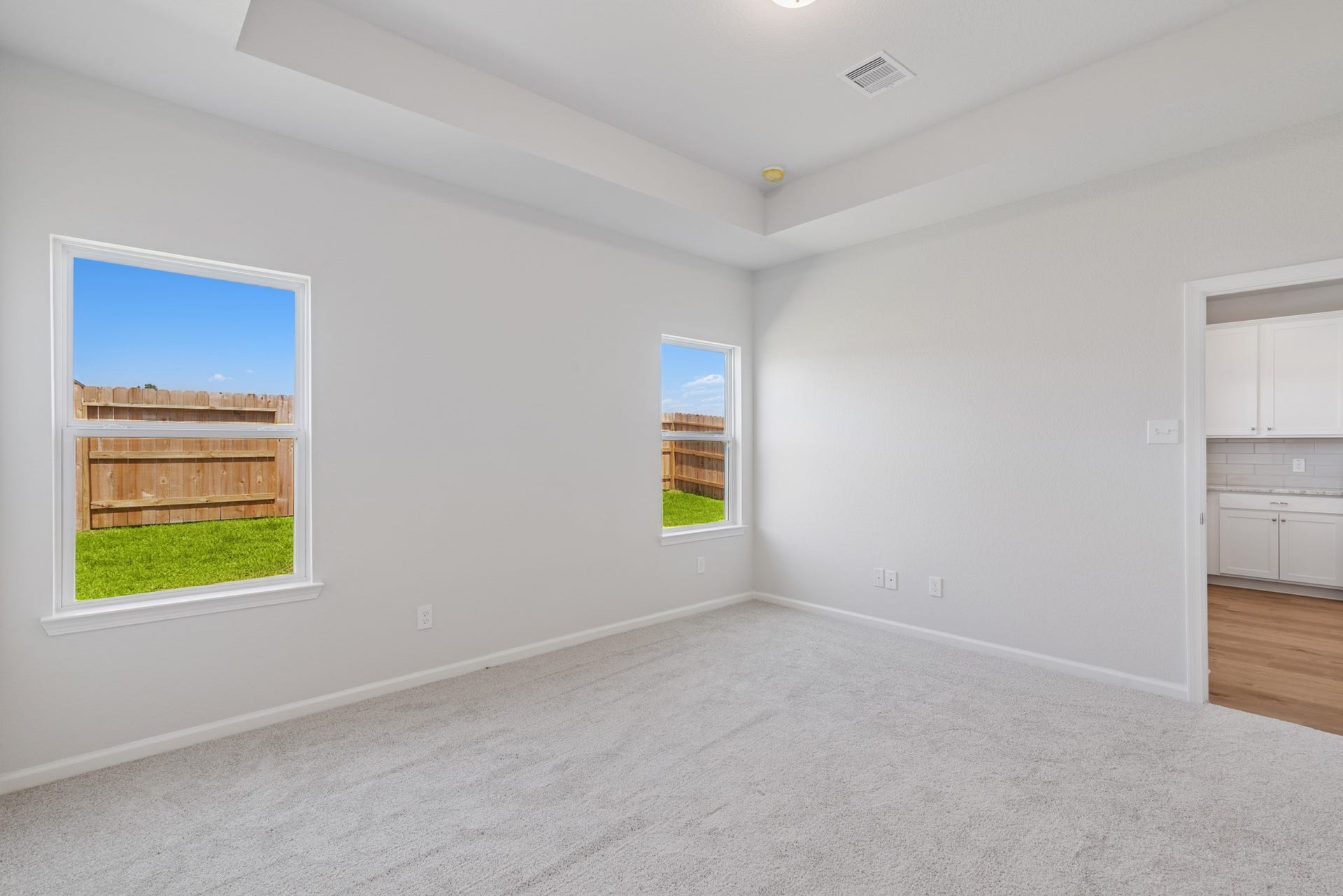39515 Yellow Heron Way, Magnolia, TX 77534 Sample floor plan image for illustration; upgrades, options, and colors may vary.