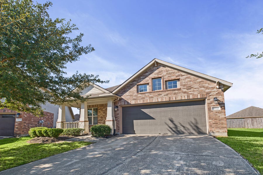 Property photo for 20723 Waterfall Rain Court, Katy, TX