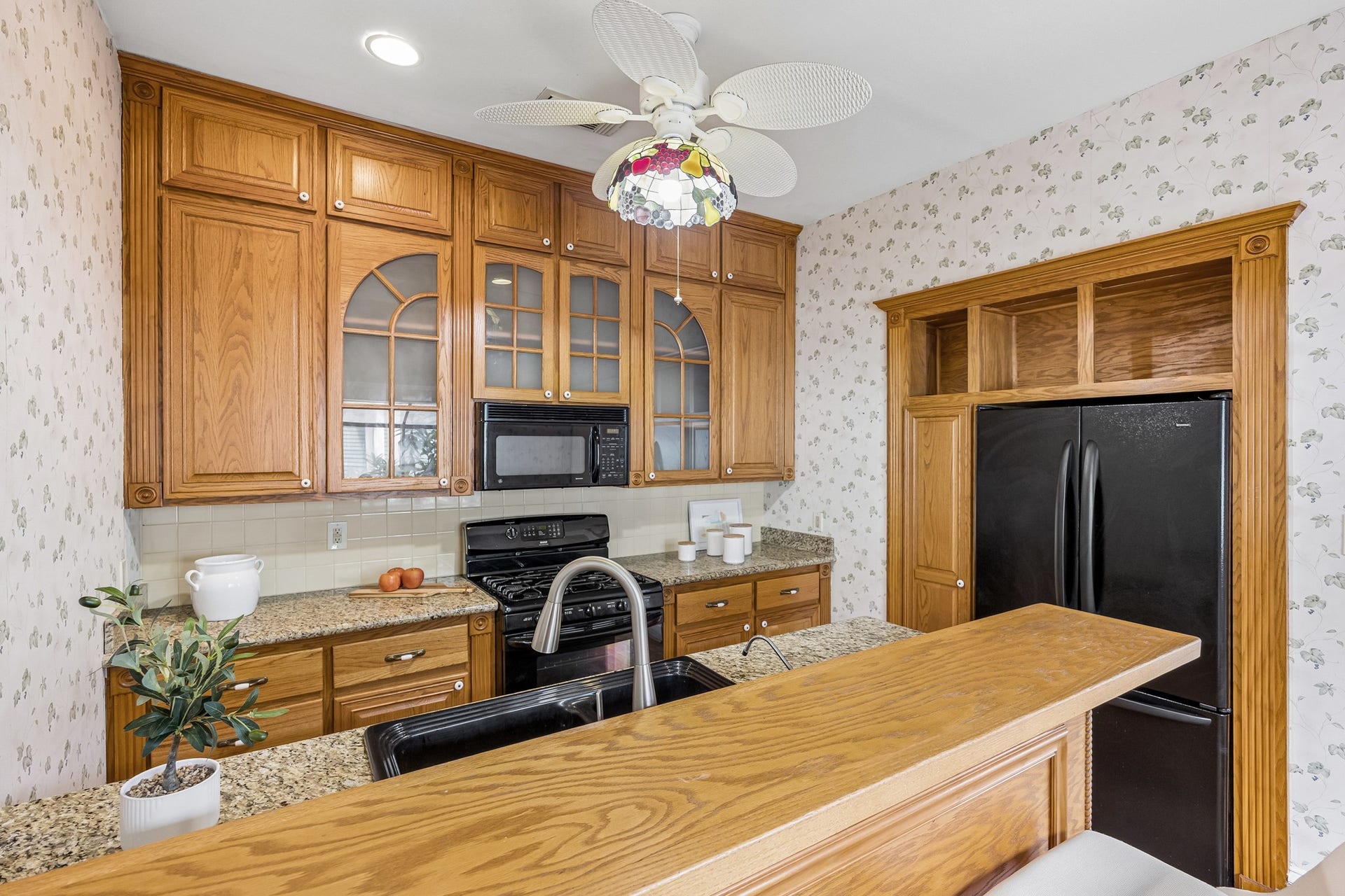 1301 Rutland Street, Houston, TX 77008 1301 Rutland Street, Houston, TX 77008