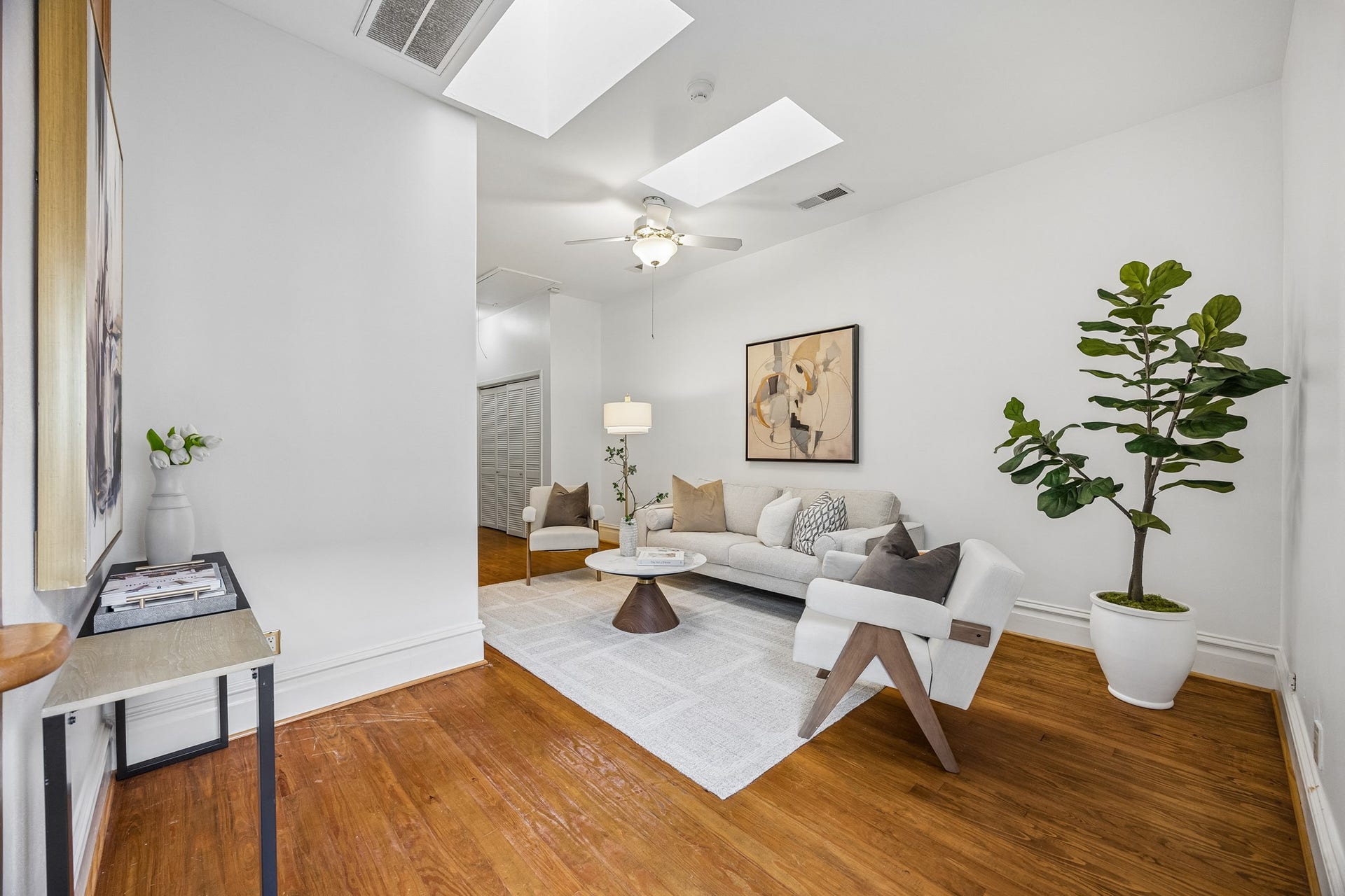 1301 Rutland Street, Houston, TX 77008 1301 Rutland Street, Houston, TX 77008