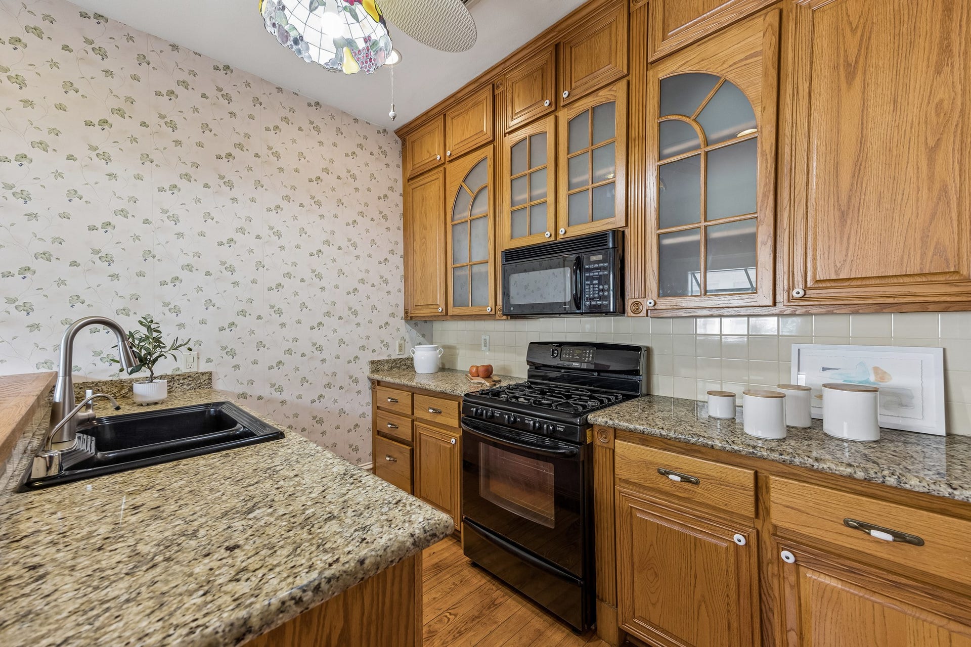 1301 Rutland Street, Houston, TX 77008 1301 Rutland Street, Houston, TX 77008