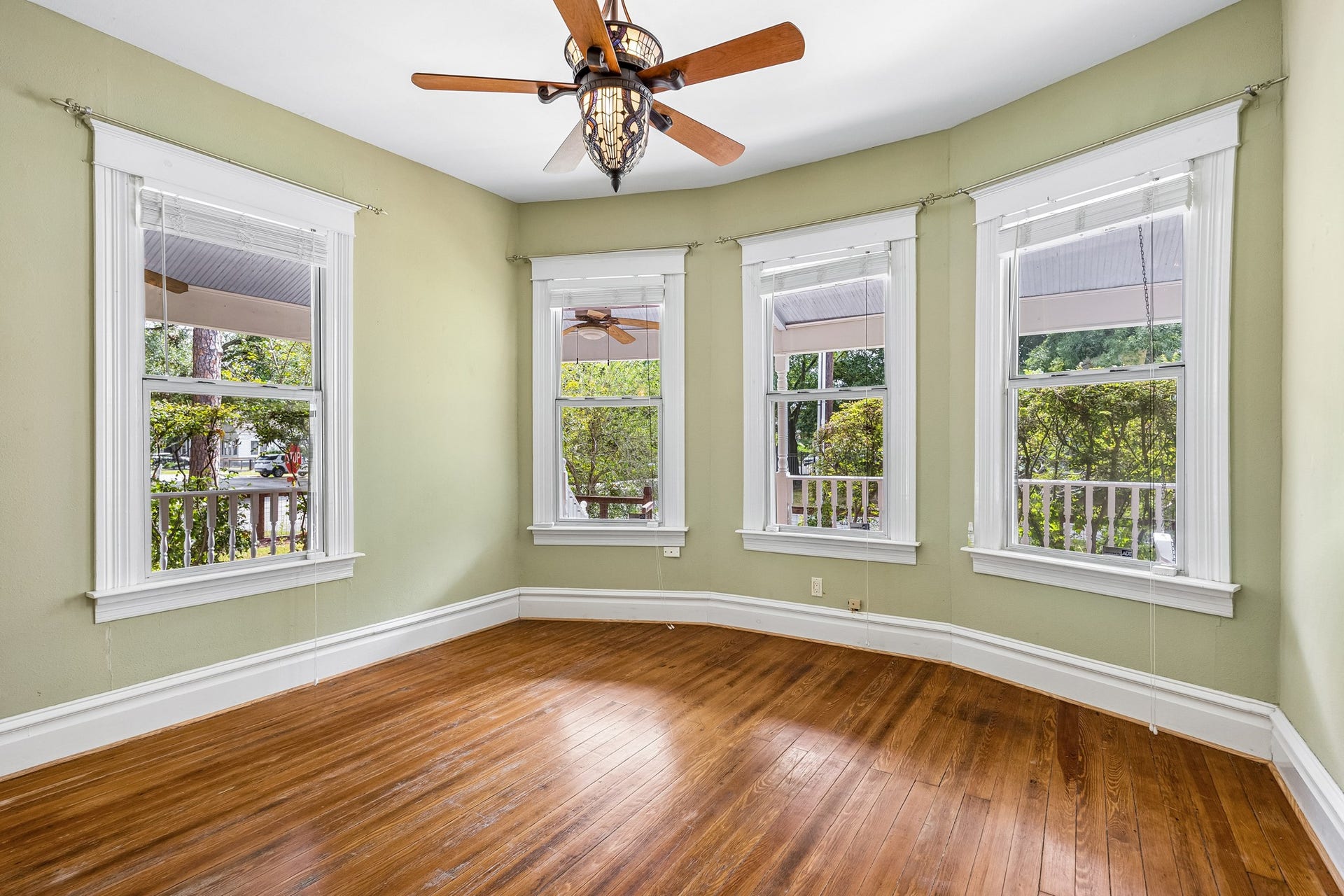 1301 Rutland Street, Houston, TX 77008 1301 Rutland Street, Houston, TX 77008