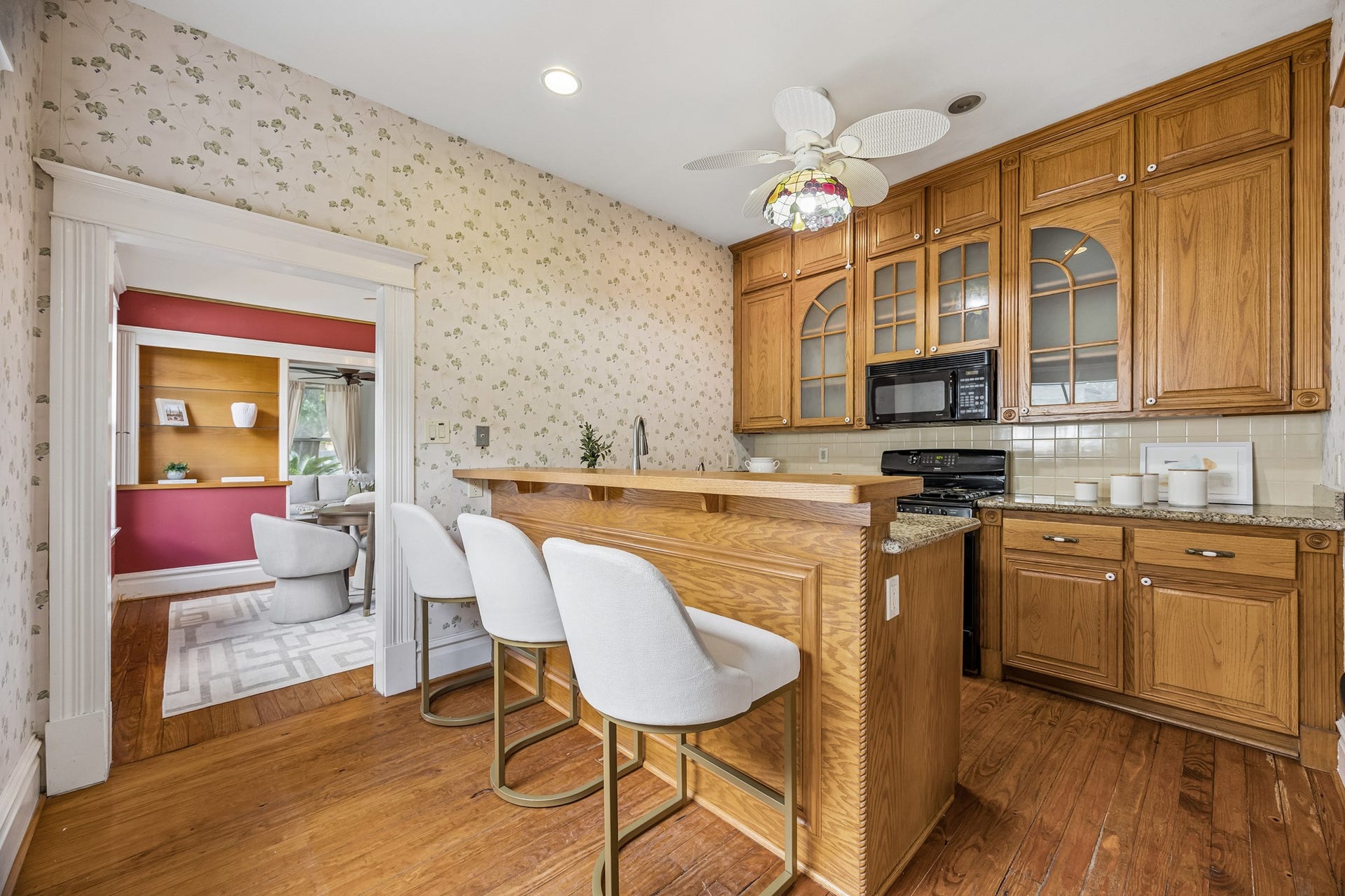 1301 Rutland Street, Houston, TX 77008 1301 Rutland Street, Houston, TX 77008