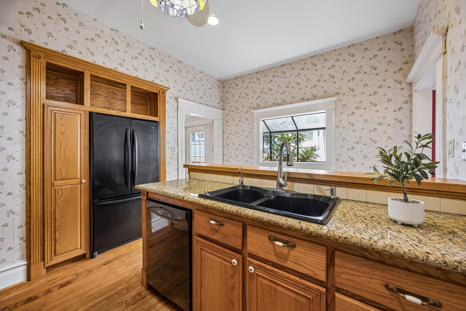 1301 Rutland Street, Houston, TX 77008 1301 Rutland Street, Houston, TX 77008