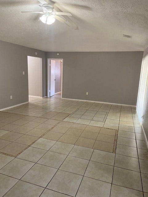 4323 Stonehenge Trail, Houston, TX 77066