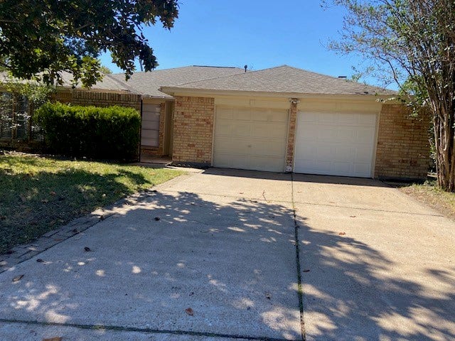 4323 Stonehenge Trail, Houston, TX 77066