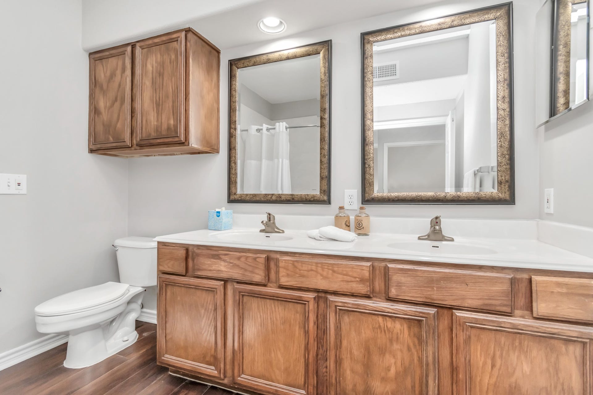 1600 Eldridge Parkway, #2205, Houston, TX 77077 Photos displayed may be of similar apartments or floor plans featuring the same finishes.