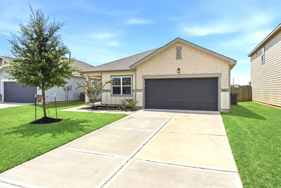 Property photo for 1028 Long Bay Court, Brookshire, TX