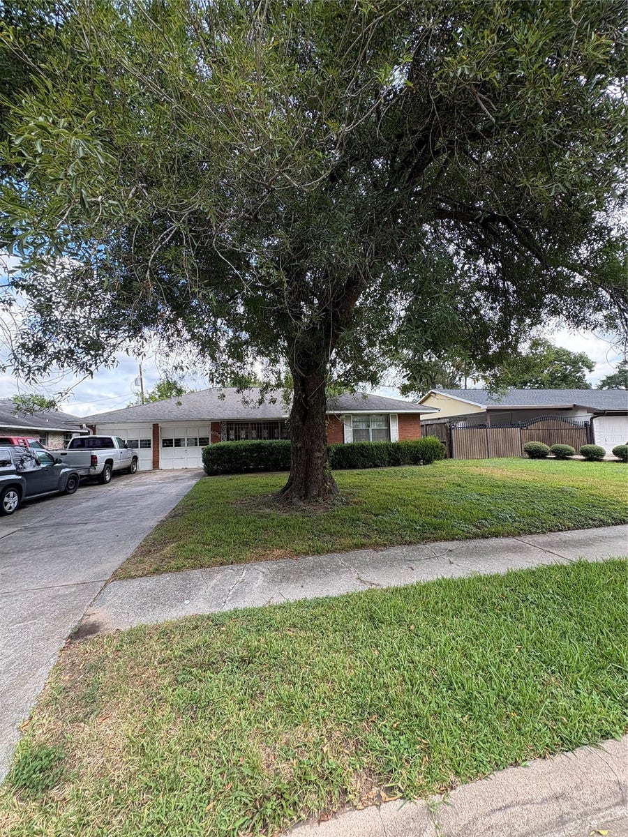 Property photo for 6039 Harbrook Drive, Houston, TX
