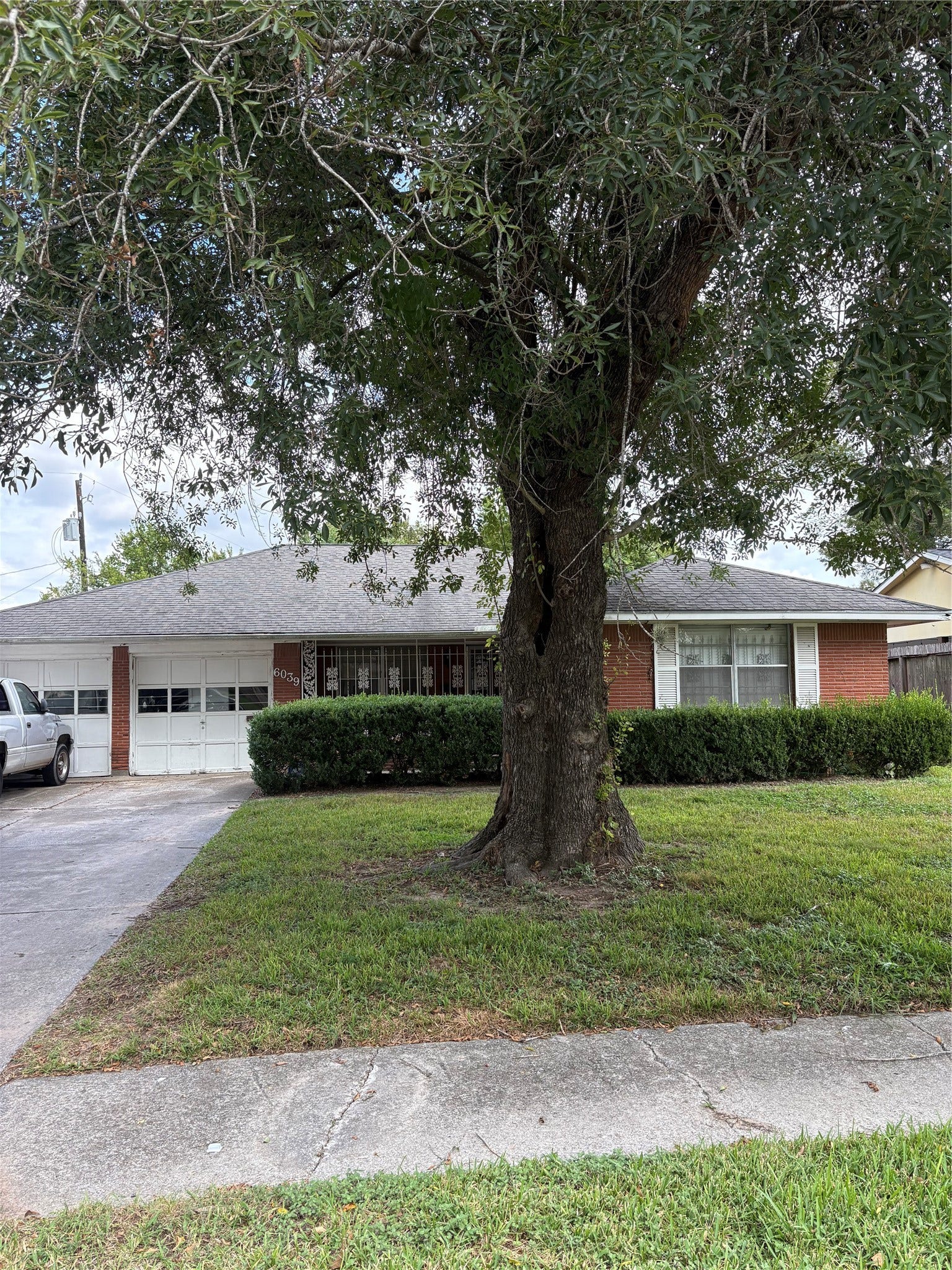 6039 Harbrook Drive, Houston, TX 77087