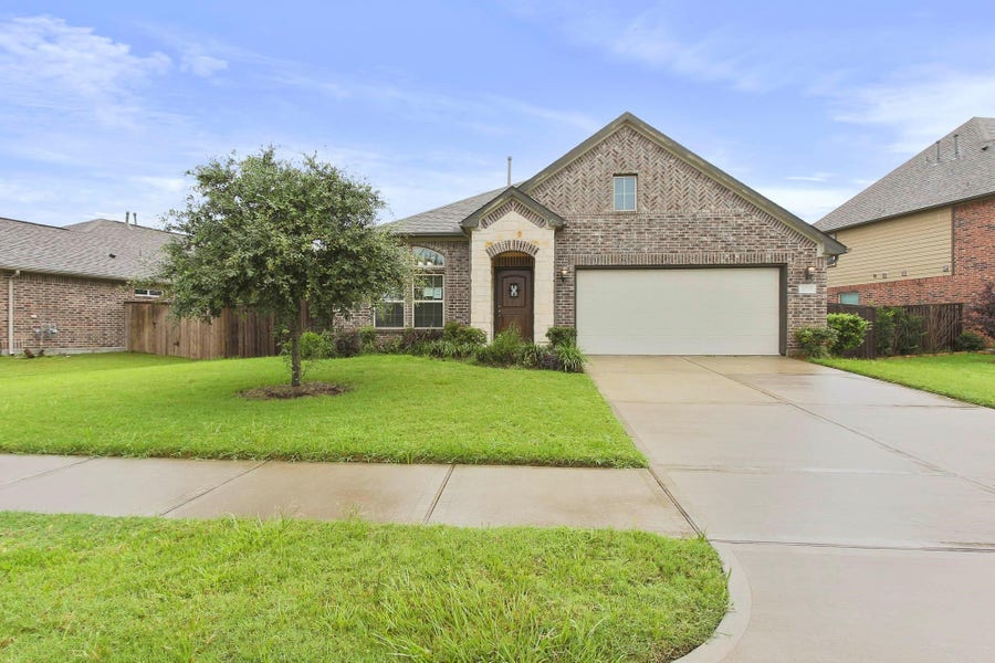 Property photo for 9735 Stratton Ridge Drive, Richmond, TX