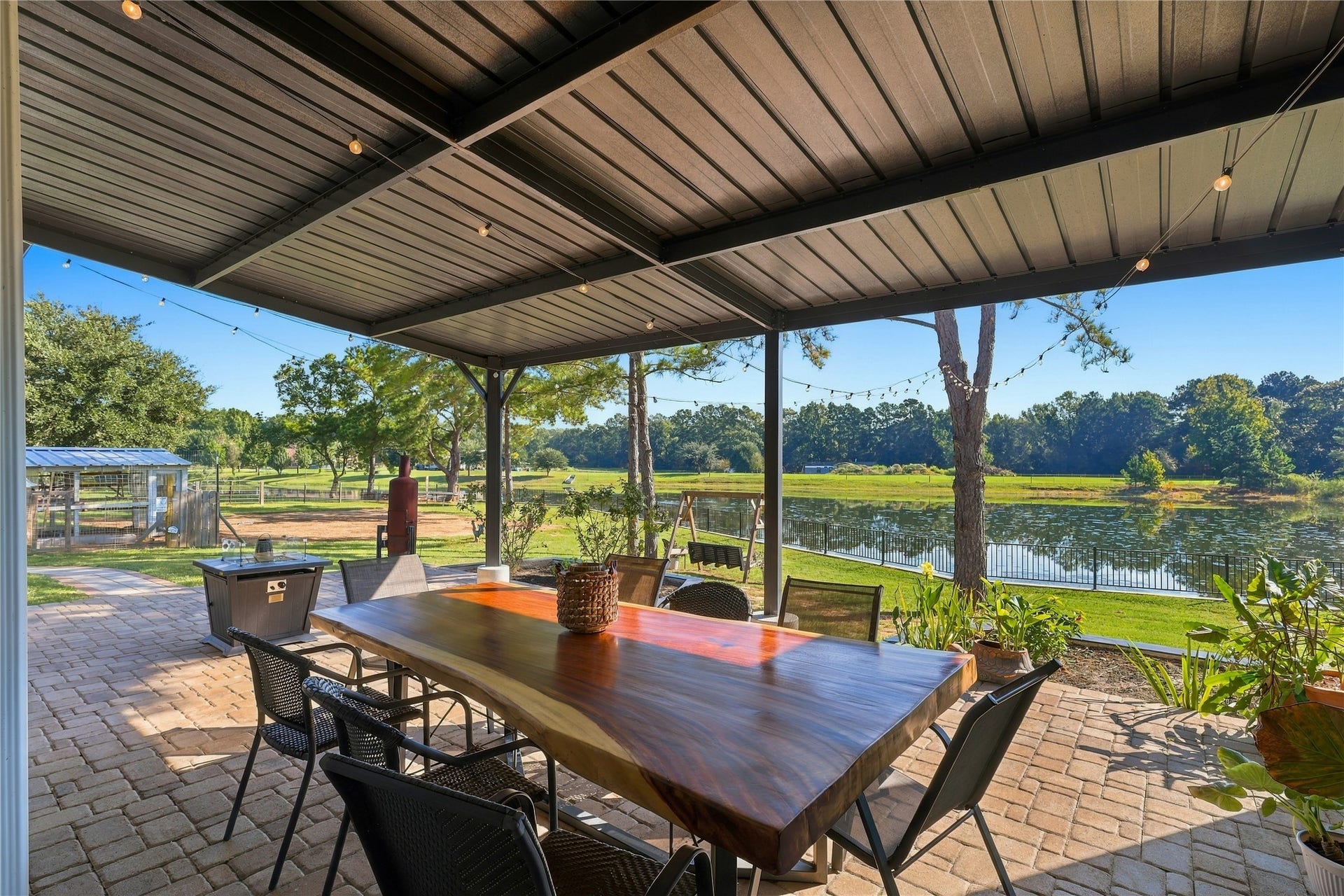 9879 Stone Ranch Boulevard, Montgomery, TX 77316 9879 Stone Ranch Boulevard, Montgomery, TX 77316