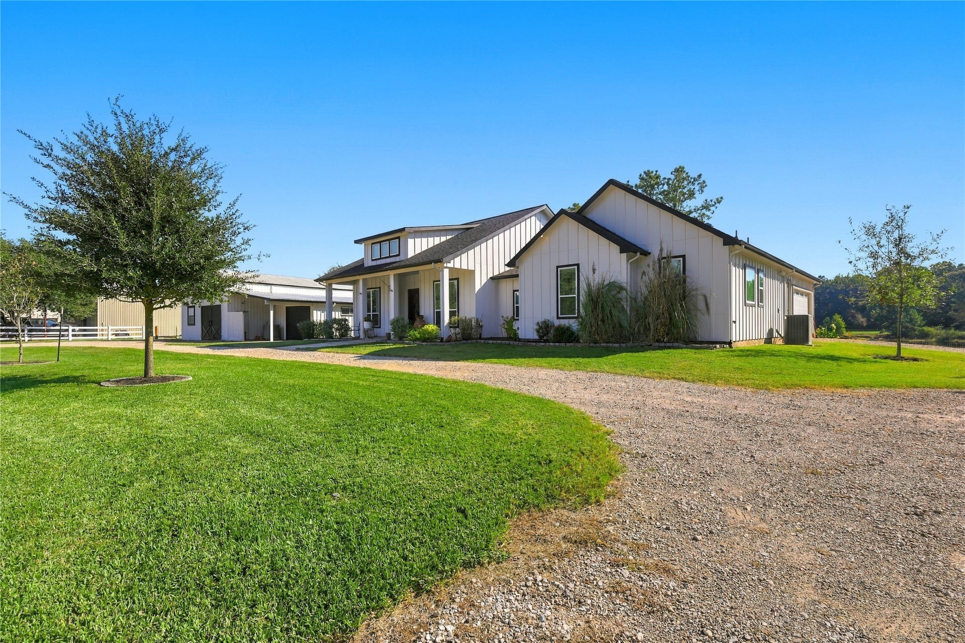 9879 Stone Ranch Boulevard, Montgomery, TX 77316 Main House