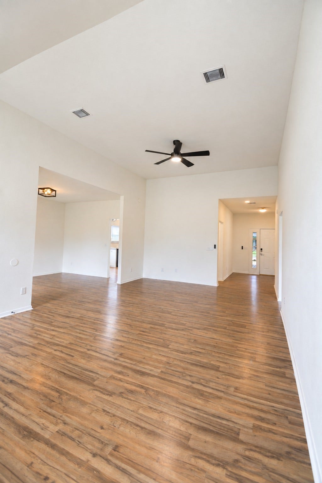 2922 Veva Drive, Pearland, TX 77584
