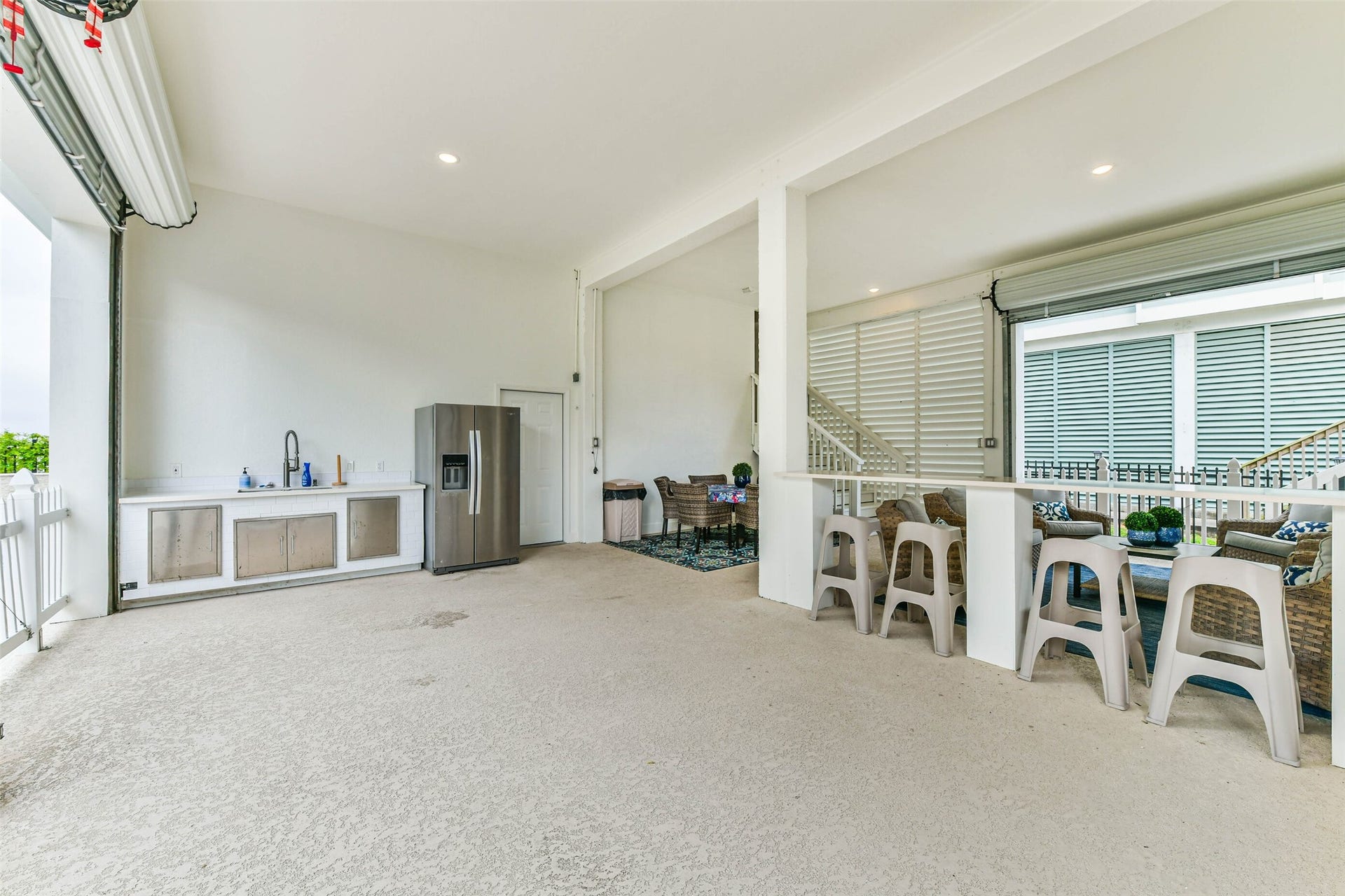 429 Jeanie Lynne Circle, Tiki Island, TX 77554 Oversized ice maker provides added convenience for boating, fishing, and hosting guests, enhancing the homes turnkey coastal lifestyle appeal.