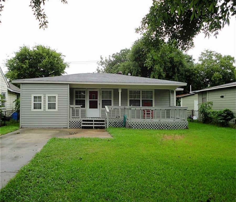 Property photo for 36 18th Avenue N, Texas City, TX