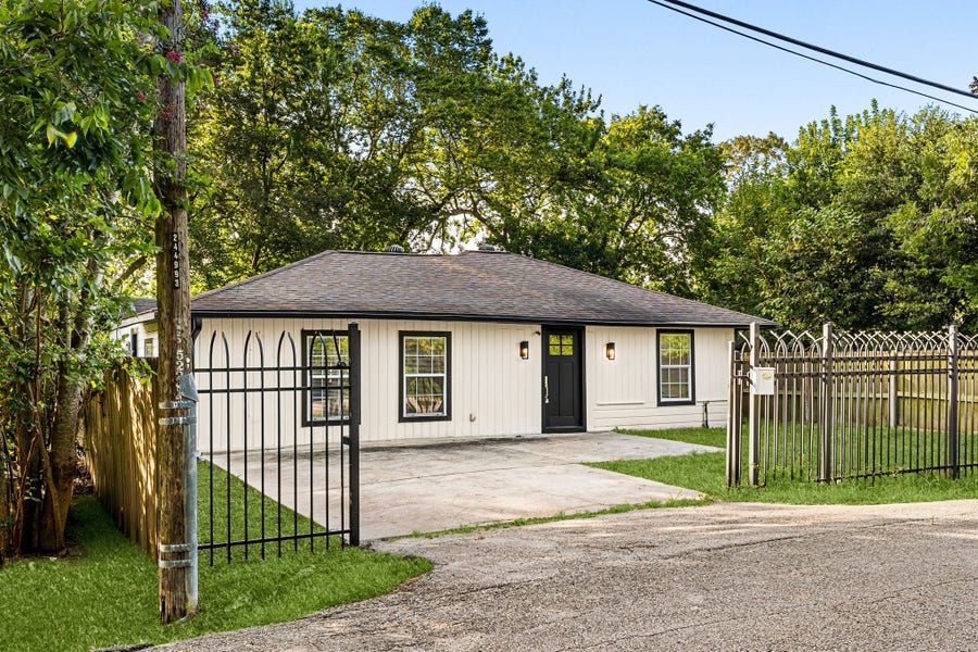 Property photo for 6825 London Street, Houston, TX