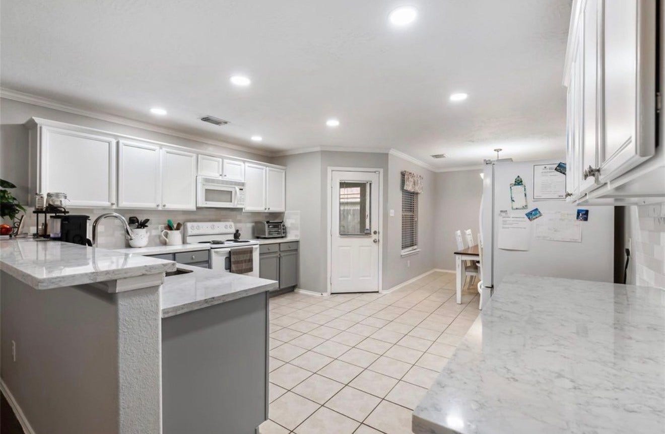 8038 Echinacea Drive, Baytown, TX 77521