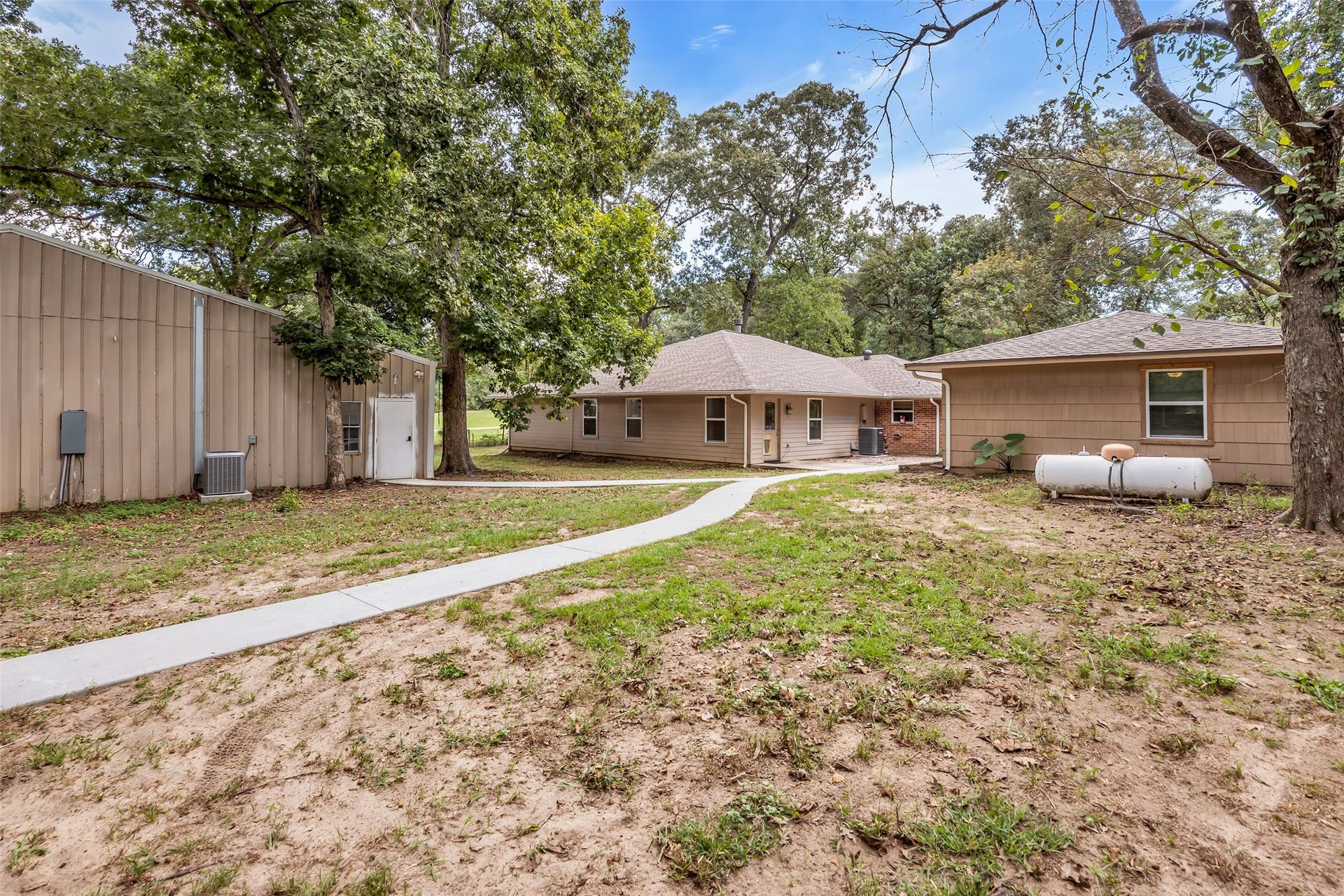 15437 McRae Lake, Conroe, TX 77303