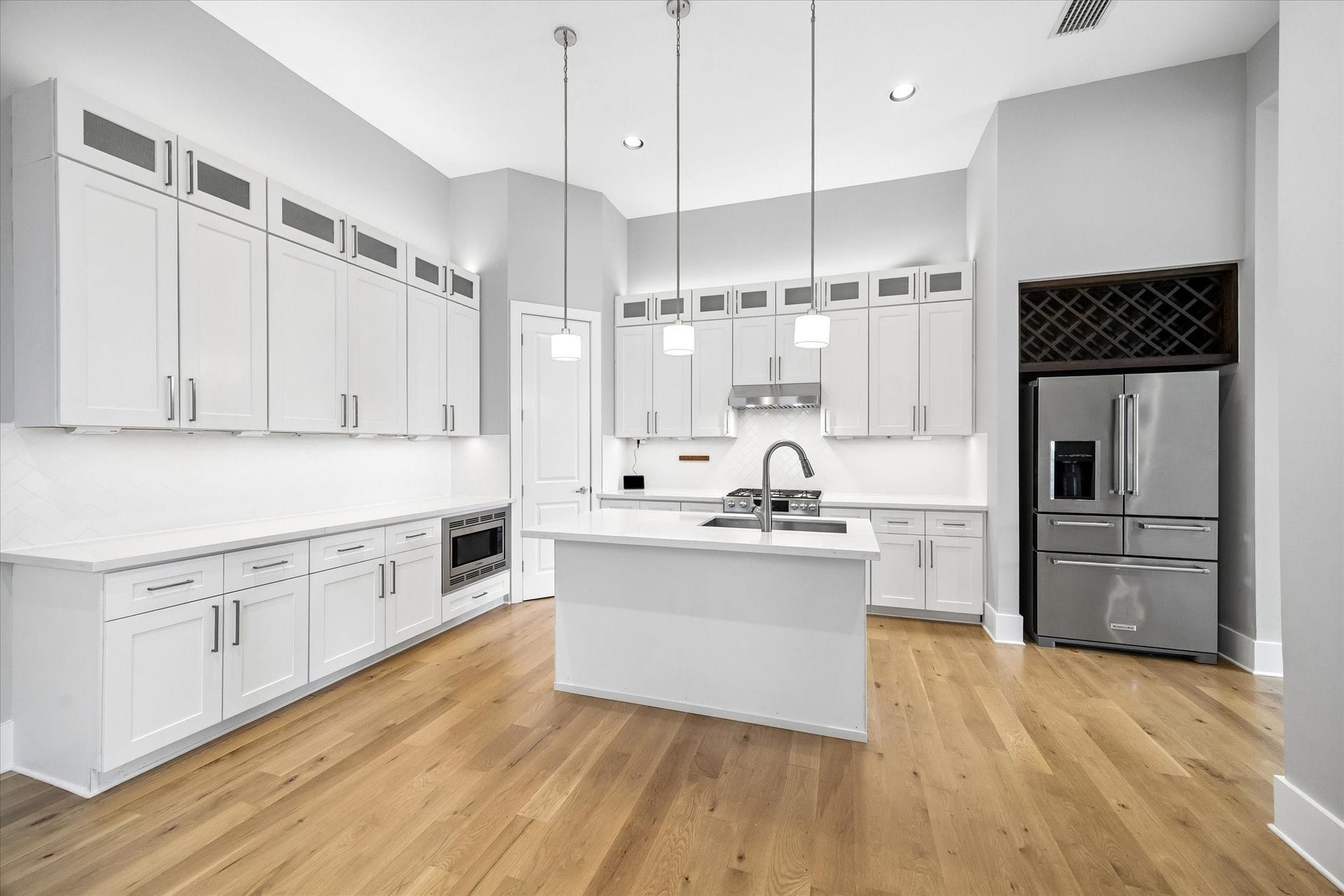 839 W 19th Street, Houston, TX 77008 839 W 19th Street, Houston, TX 77008