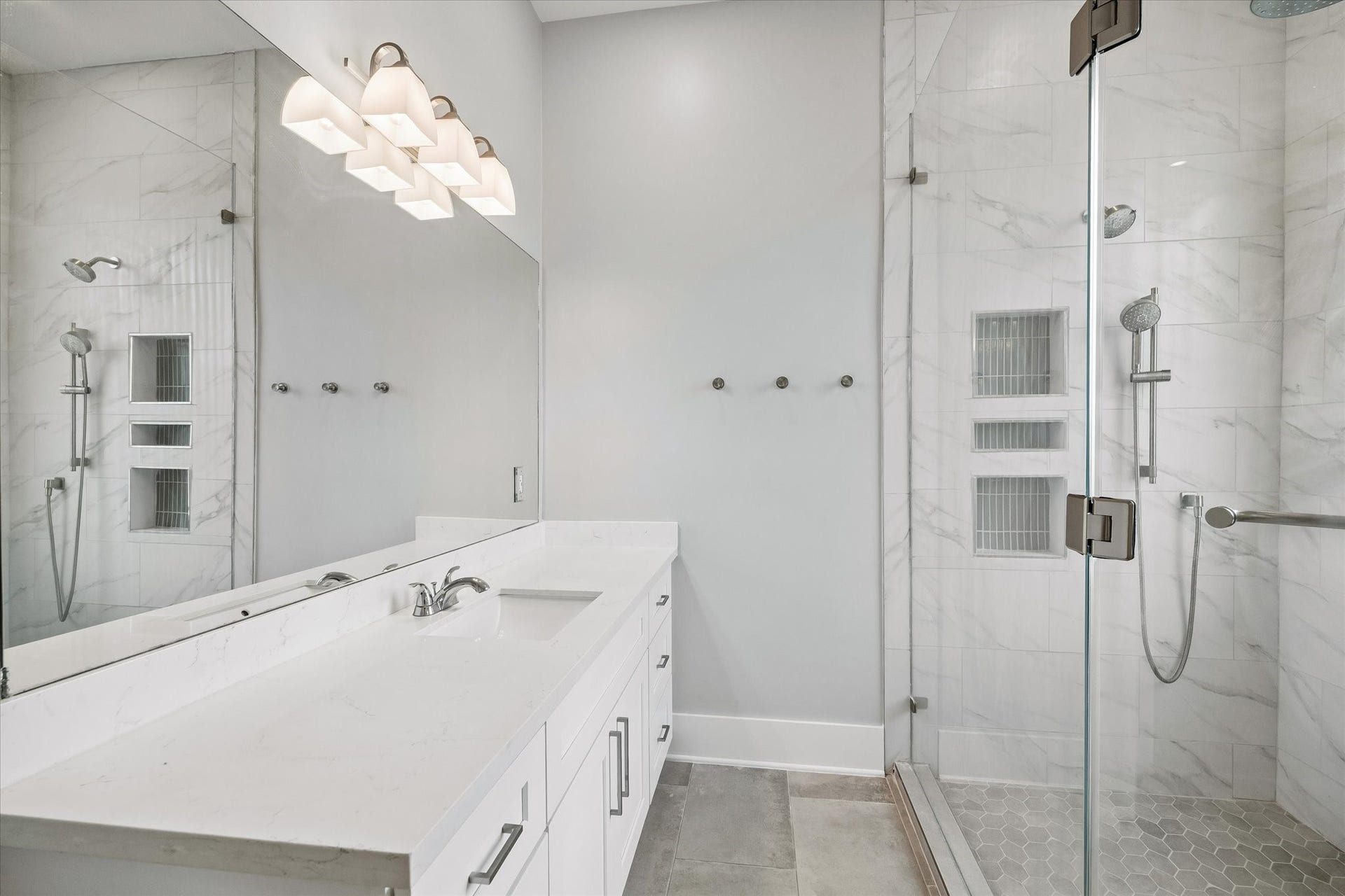 839 W 19th Street, Houston, TX 77008 839 W 19th Street, Houston, TX 77008