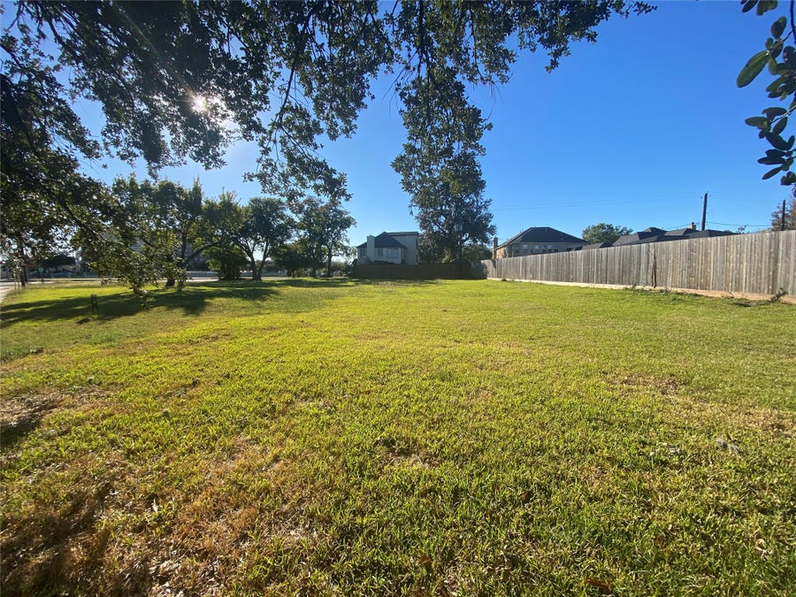Property photo for 7552 Main Street, Houston, TX