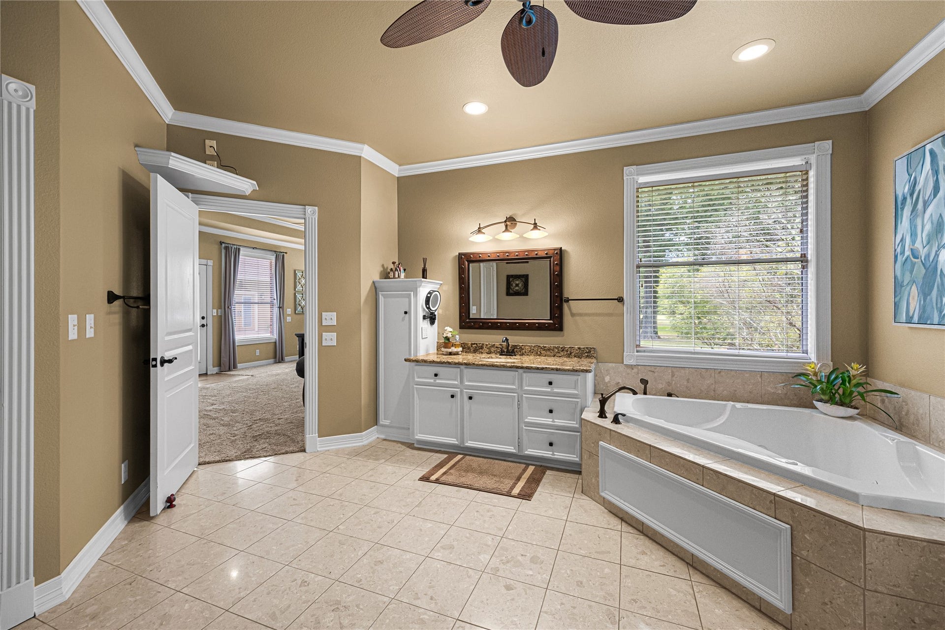 27511 Fairway Oaks Drive, Huffman, TX 77336