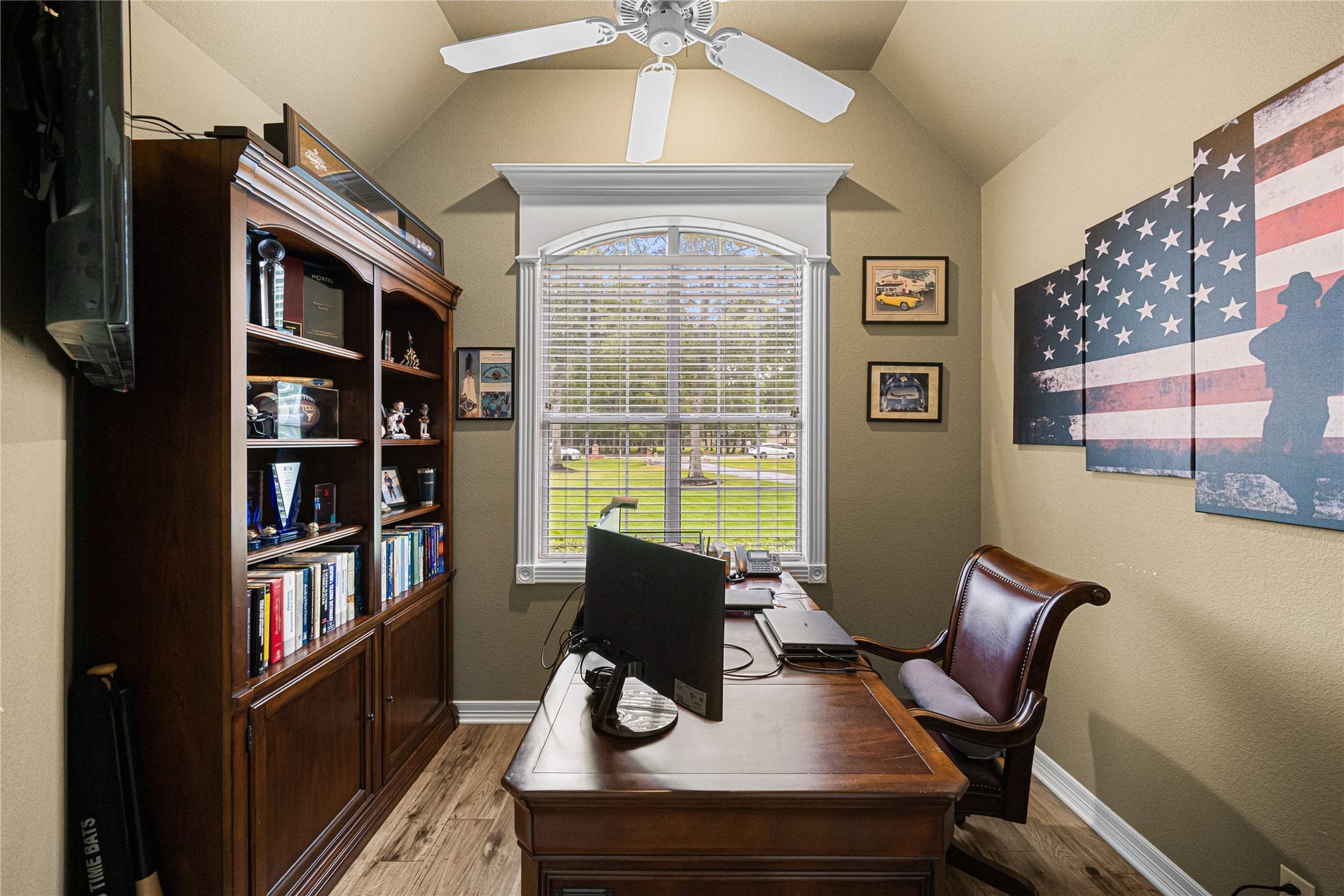 27511 Fairway Oaks Drive, Huffman, TX 77336