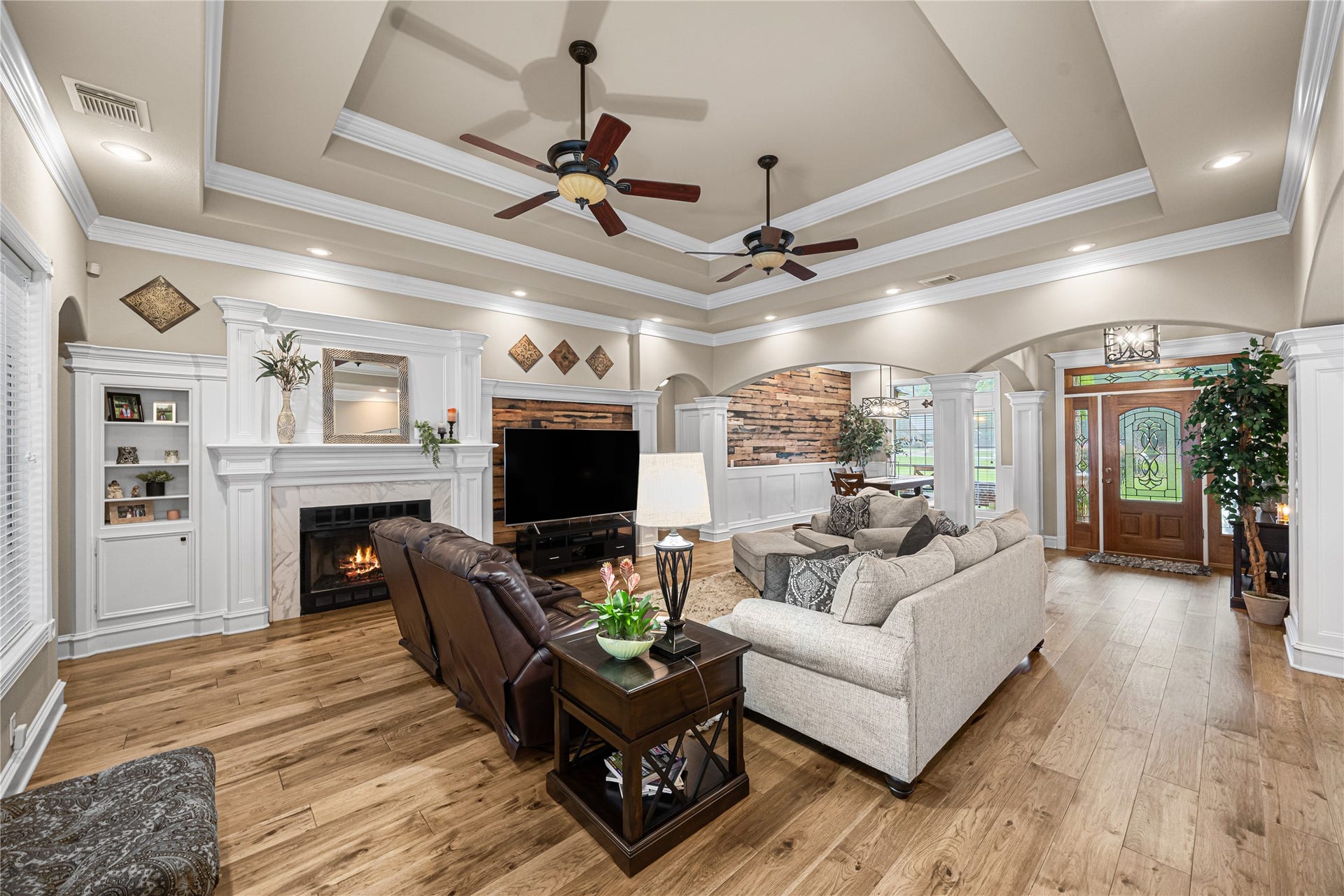 27511 Fairway Oaks Drive, Huffman, TX 77336